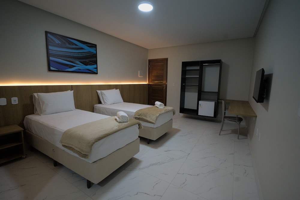 Deluxe Double or Twin Room photo 3