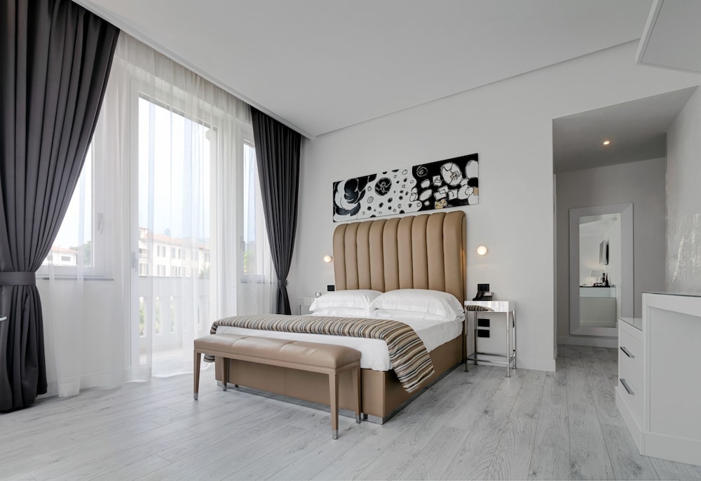 Superior Double Room - Photo 1