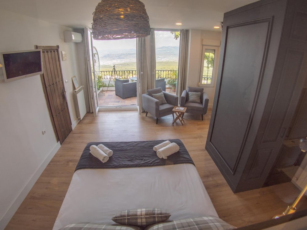 Premium Double Room, 1 King Bed, City View