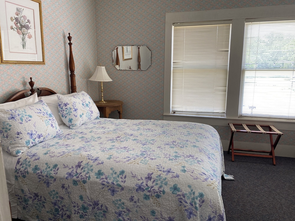 Signature Suite, 2 Queen Beds photo 2