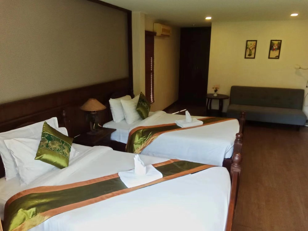 Deluxe Twin Room - Photo 1