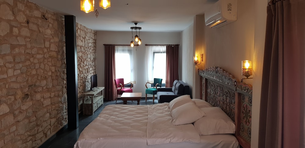 Luxury Suite photo 1