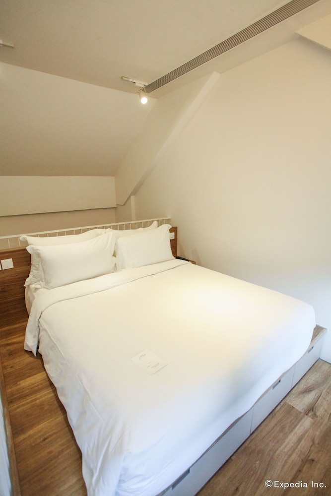 Business Room