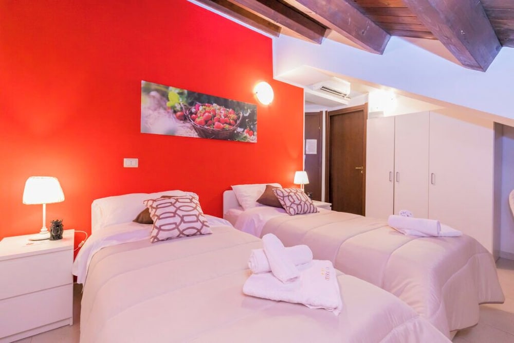 Habitación Doble Básica o con Dos Camas