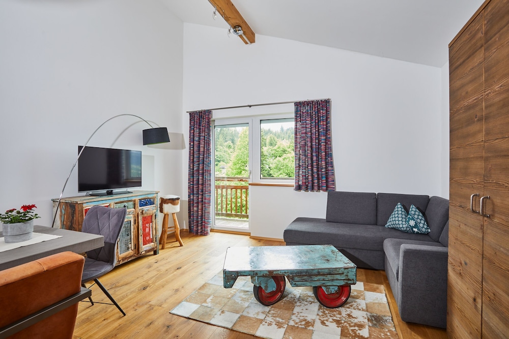 Family Apartment photo 2