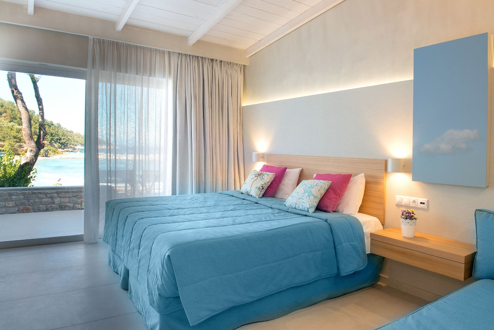 Deluxe Room, Beachfront