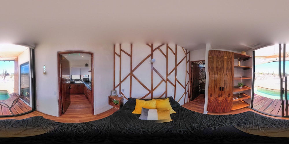 Villa photo 1