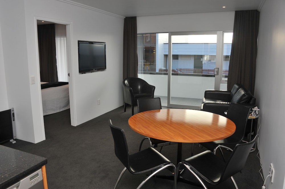 Family Apartment, 2 Bedrooms (family unit) - Photo 7