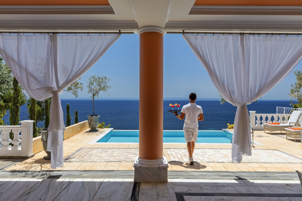 Elite Villa (White) photo 3