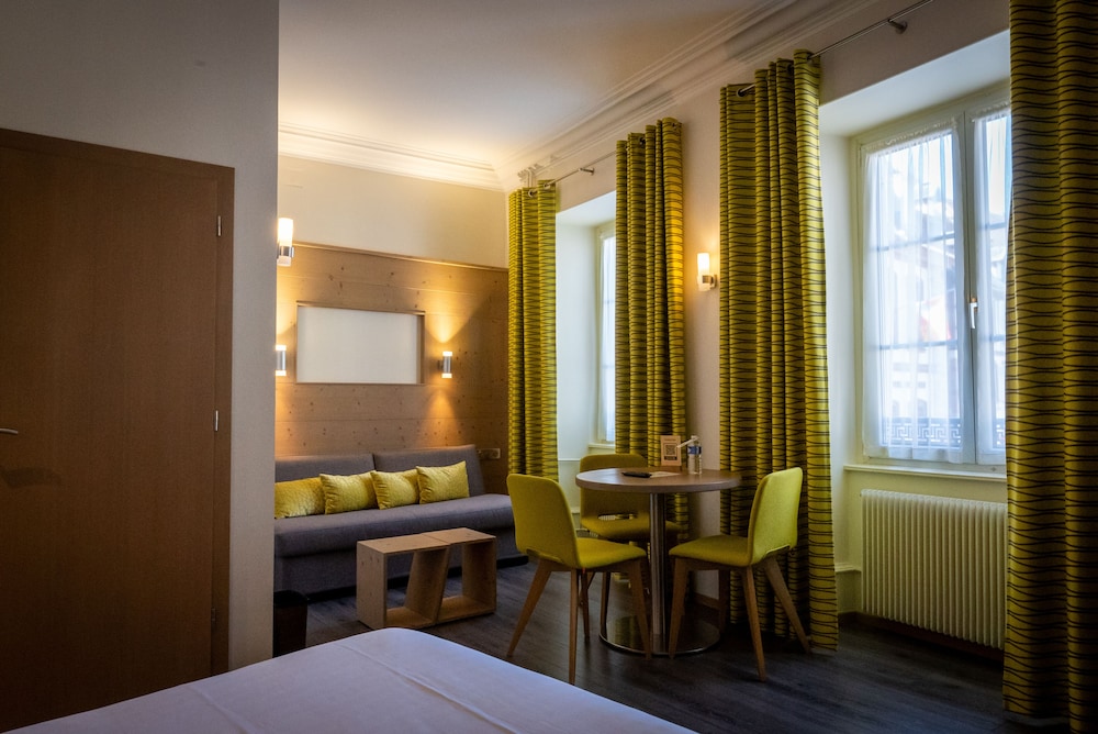 Superior Double Room (Chambre Superieure Salon & Vue) photo 2