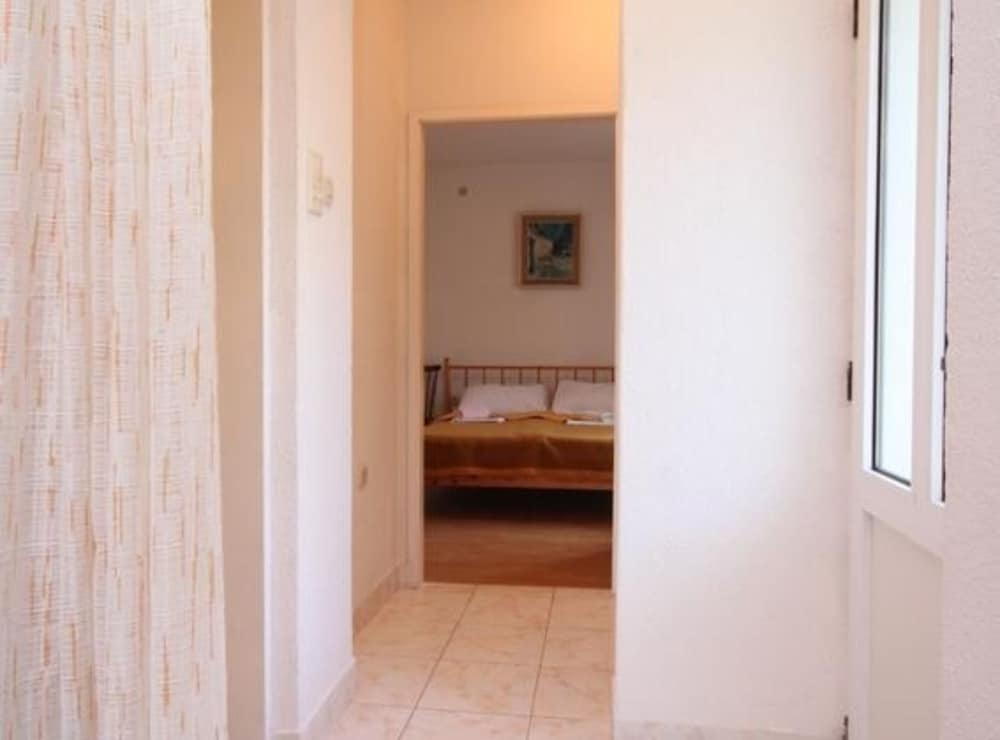 Apartment (One Bedroom With Balcony)