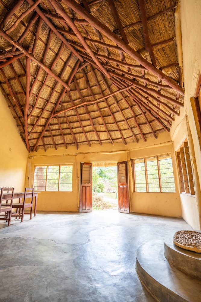 Family Chalet, 2 Twin Beds, Private Bathroom, Lakeside photo 2