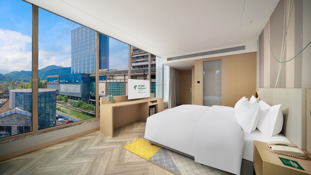 Premium Room, 1 King Bed, River View