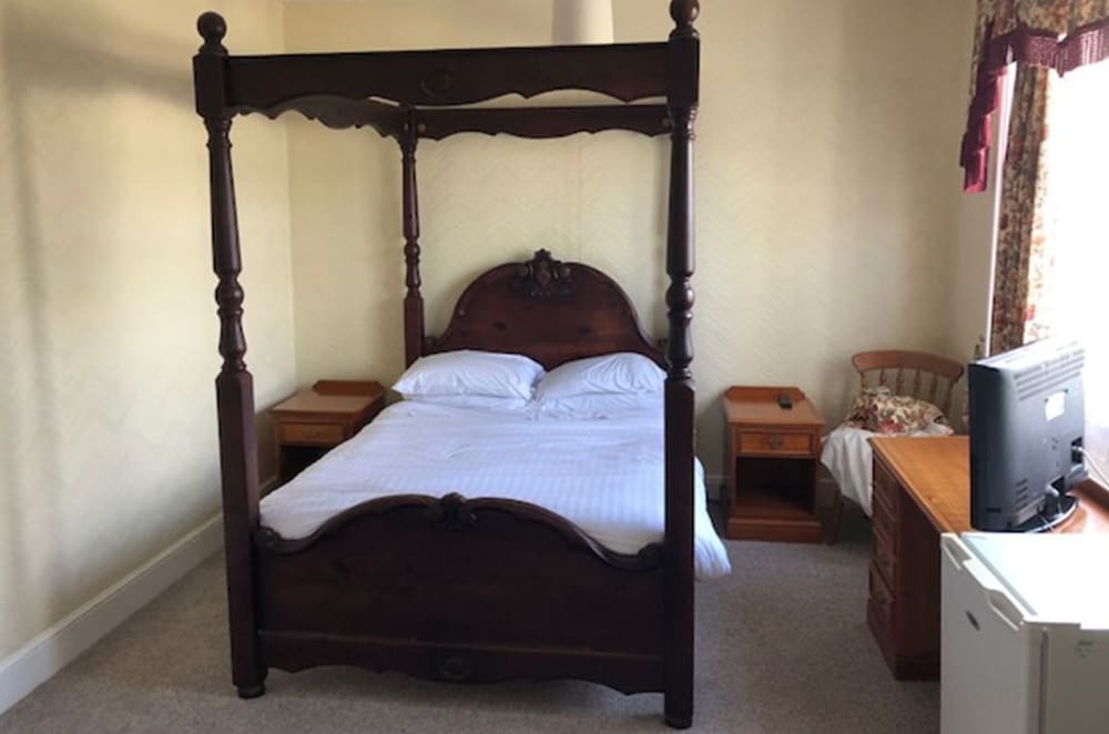 Room, 1 King Bed, Non Smoking photo 2