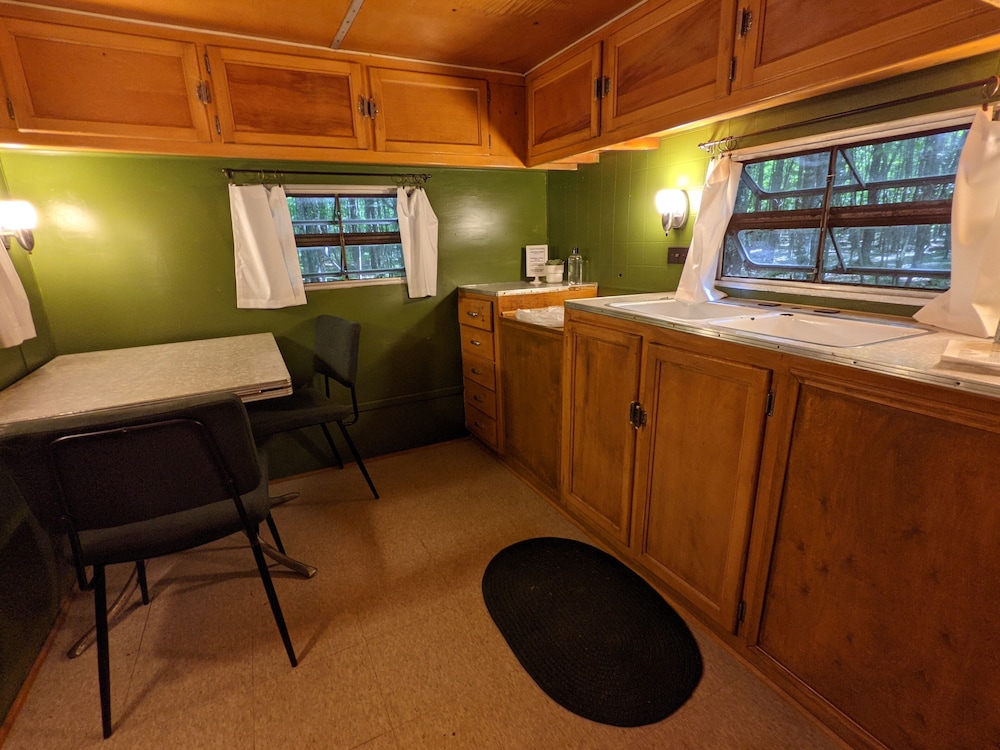Lighthouse Vintage Camper #4 (Premiere Resort Amenities Included!) photo 3