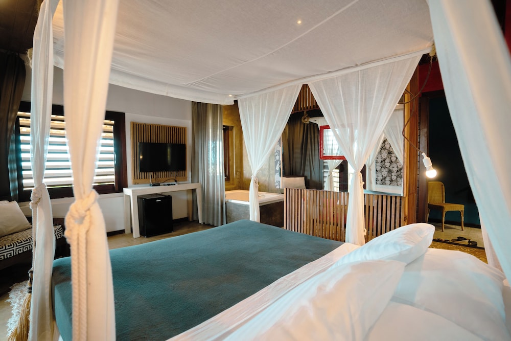 Deluxe Room, Jetted Tub, Sea View photo 3
