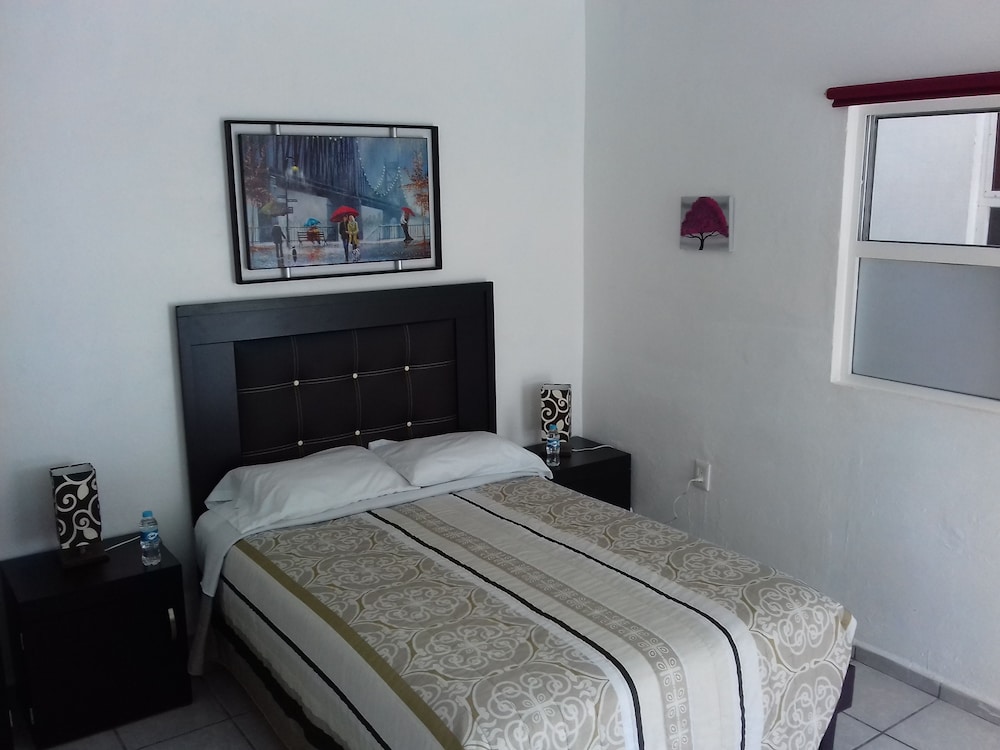 Standard Bungalow, 1 Double Bed, Pool Access, Garden Area photo 3