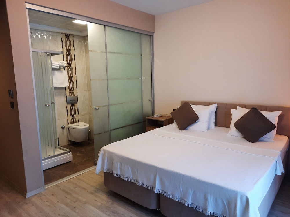 Standard Double Room photo 2