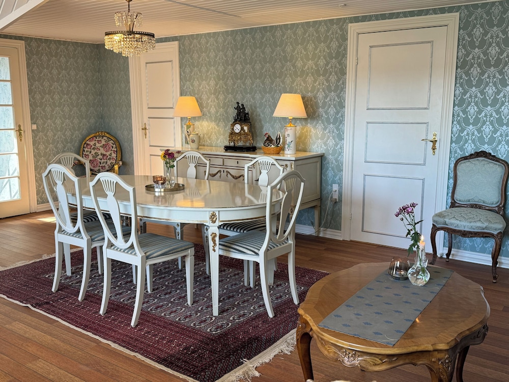 Suite photo 1