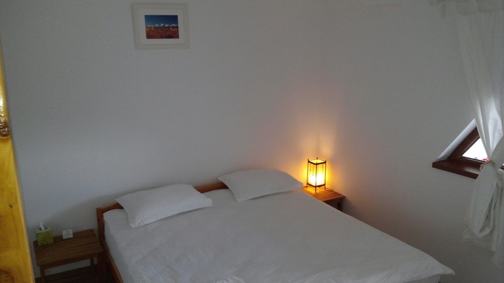 Superior Double or Twin Room, Private Bathroom, Vineyard View photo 2