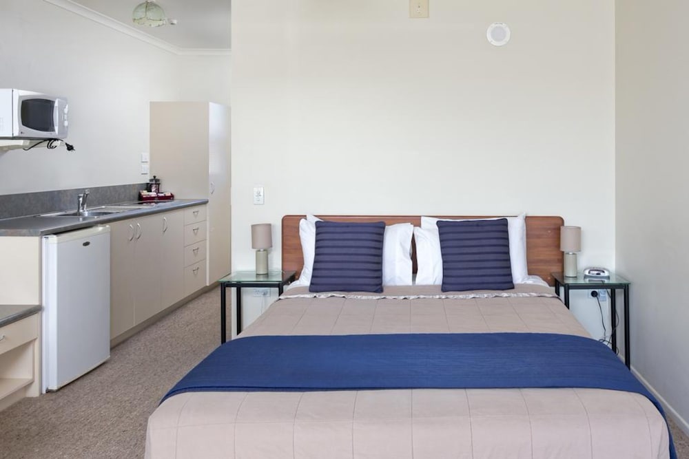 Suite, Jetted Tub photo 1