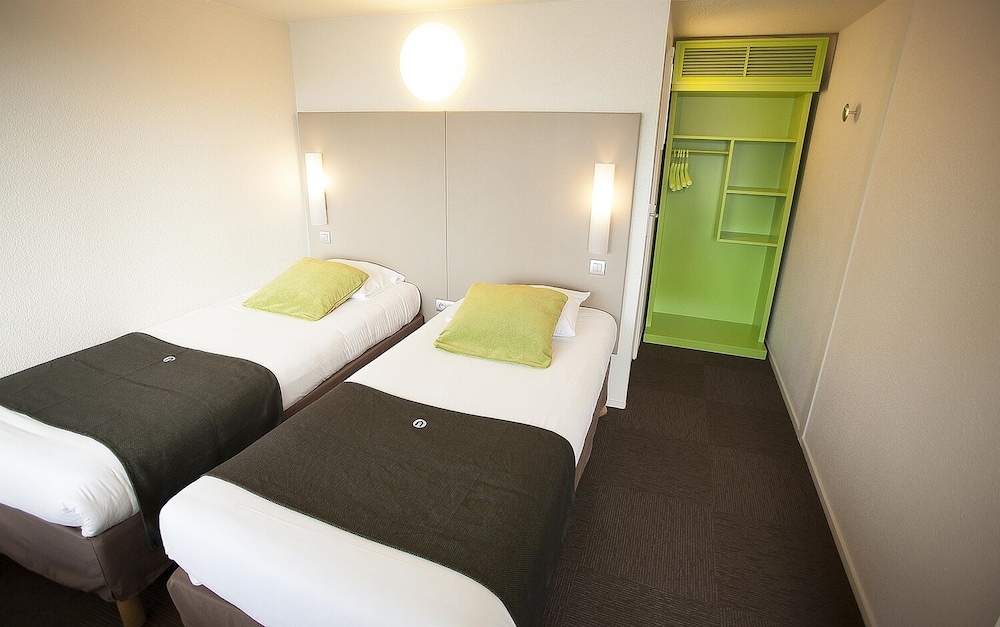 Twin Room - Photo 1