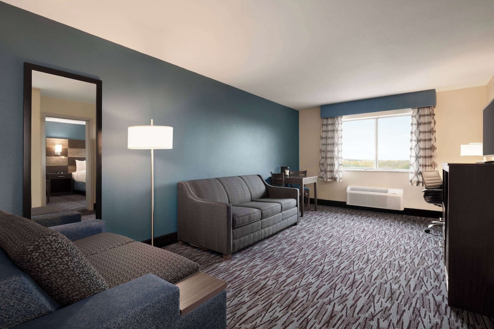 Apartment, 1 Bedroom, Non Smoking (Suite) - Photo 2