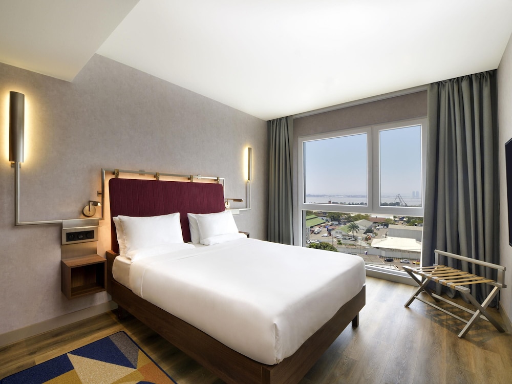 Suite, 1 Double Bed, River View - Photo 6