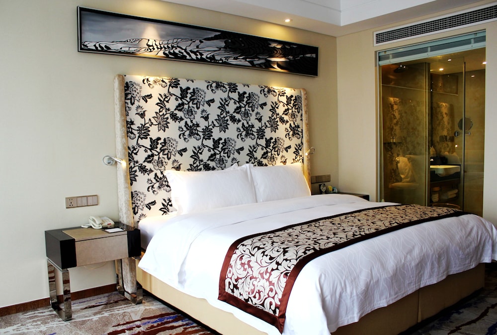 Standard King Room, River View photo 2