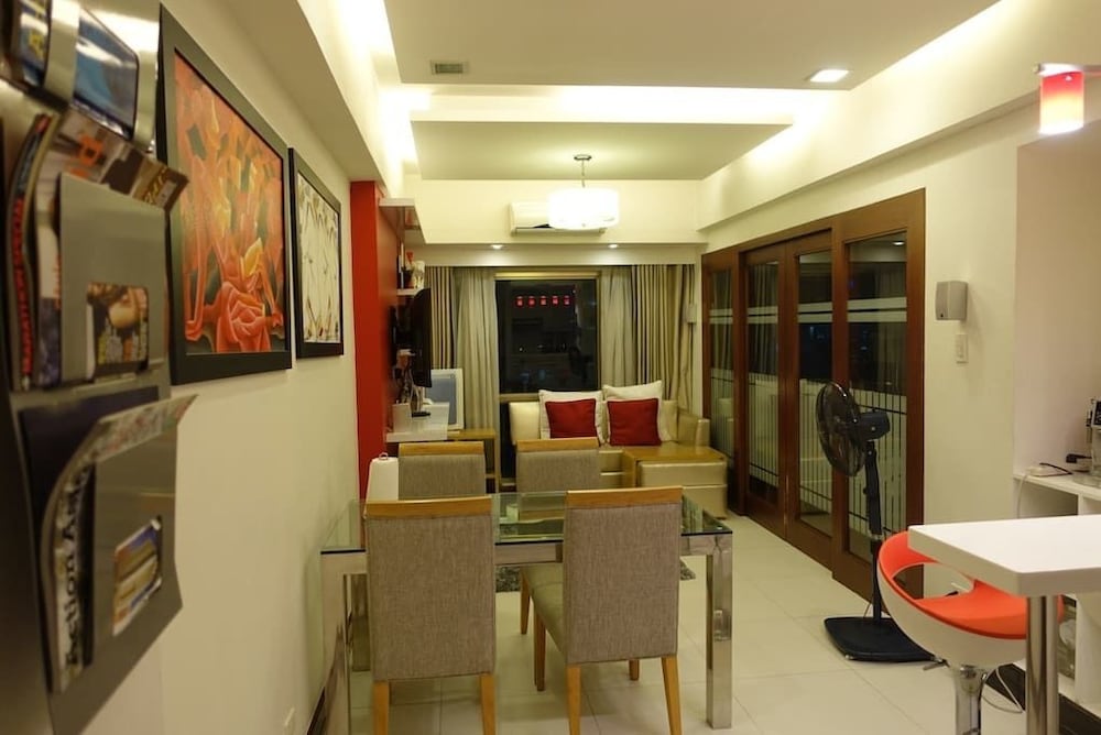 1 Bedroom Condo (31D Tower 2) photo 1