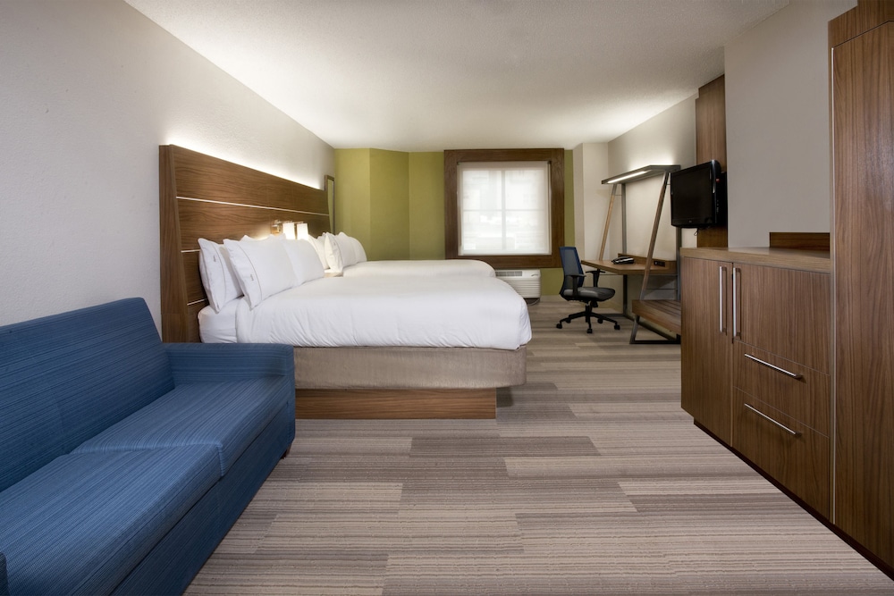 Standard Room, 2 Double Beds (Extra Floor Space) - Photo 2