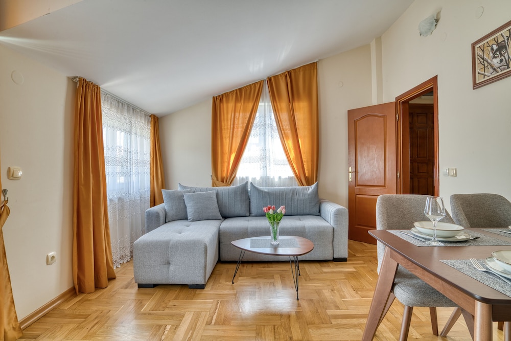 Panoramic Apartment - Photo 9