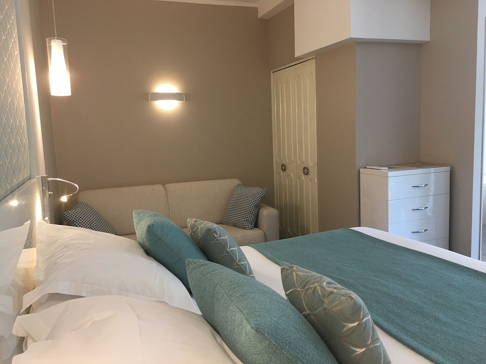 Superior Triple Room, Terrace - Photo 4