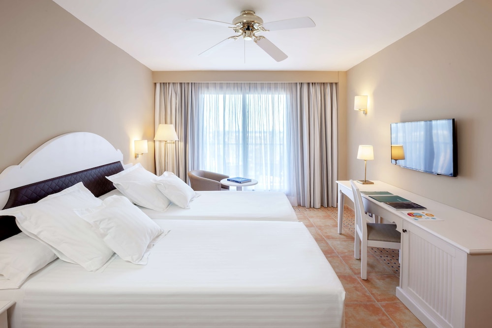 Superior Double Room - Photo 1