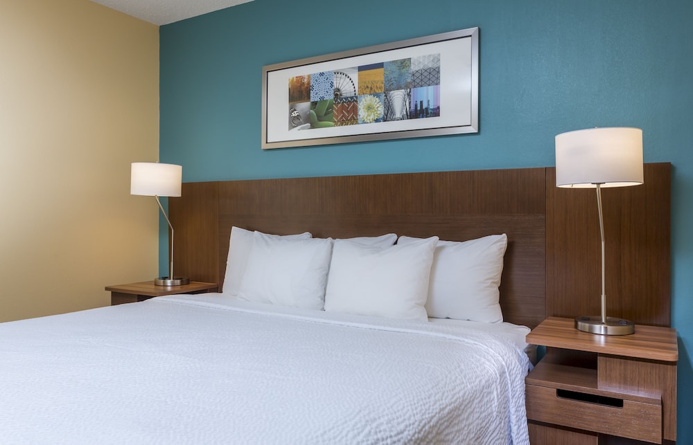 Executive Suite, 1 King Bed with Sofa bed - Photo 2