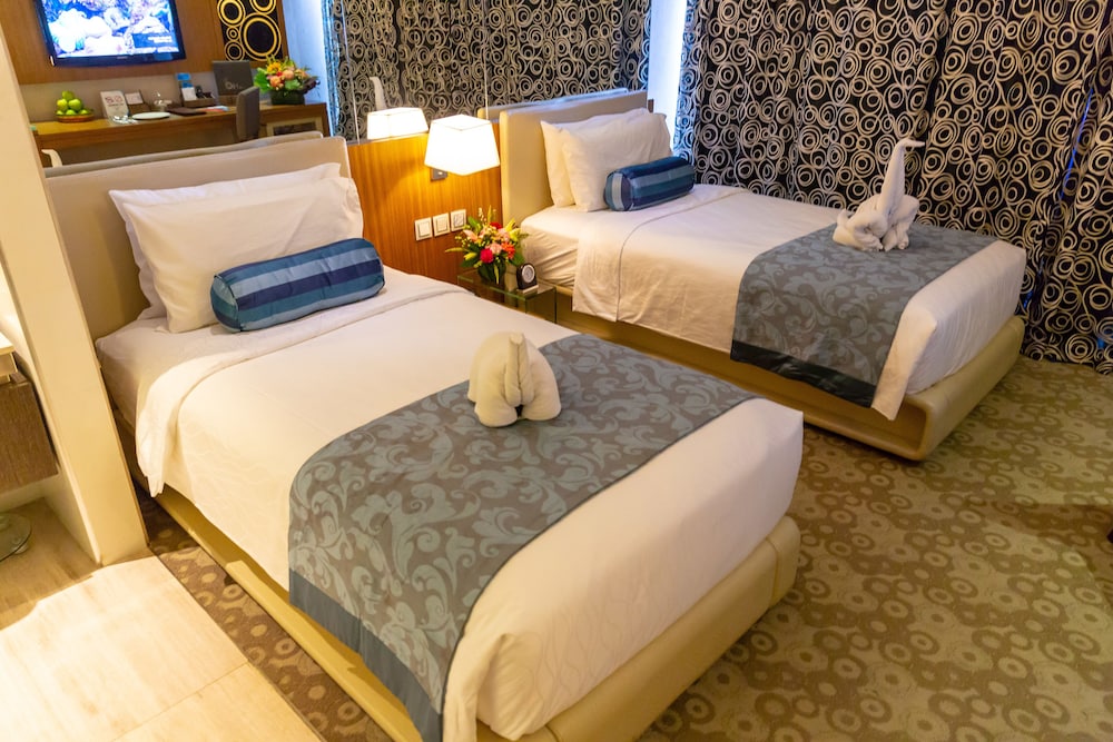 Standard Room, 2 Twin Beds, Park View - Photo 10