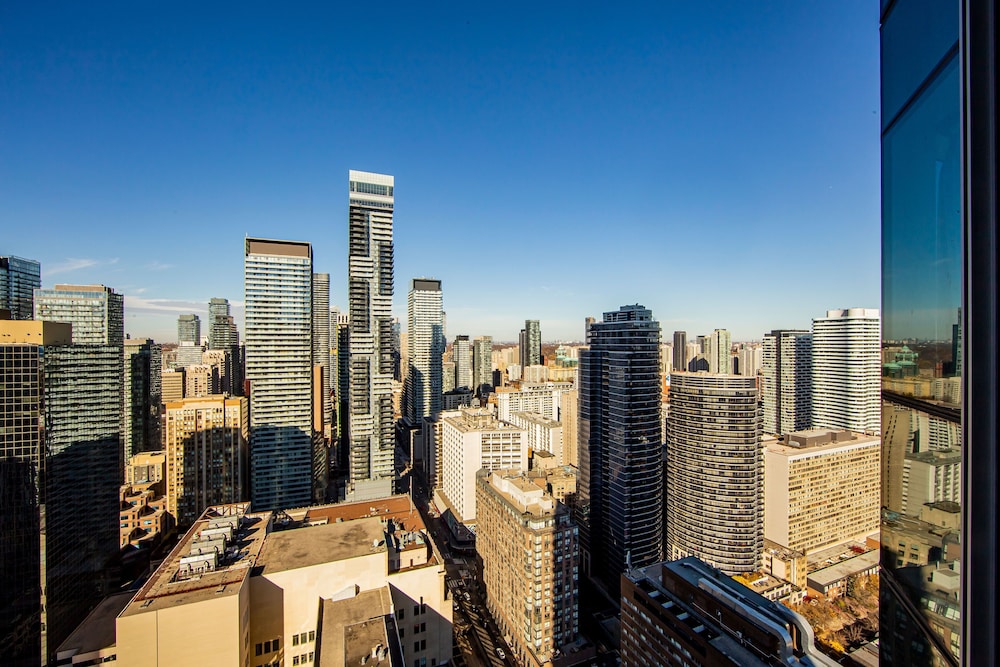Downtown Toronto 2 Bedroom 2 Bath Suite Near Business District, U of T, Hospital, Foto 25