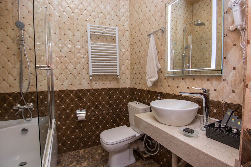 Suite, Balcony - Photo 6