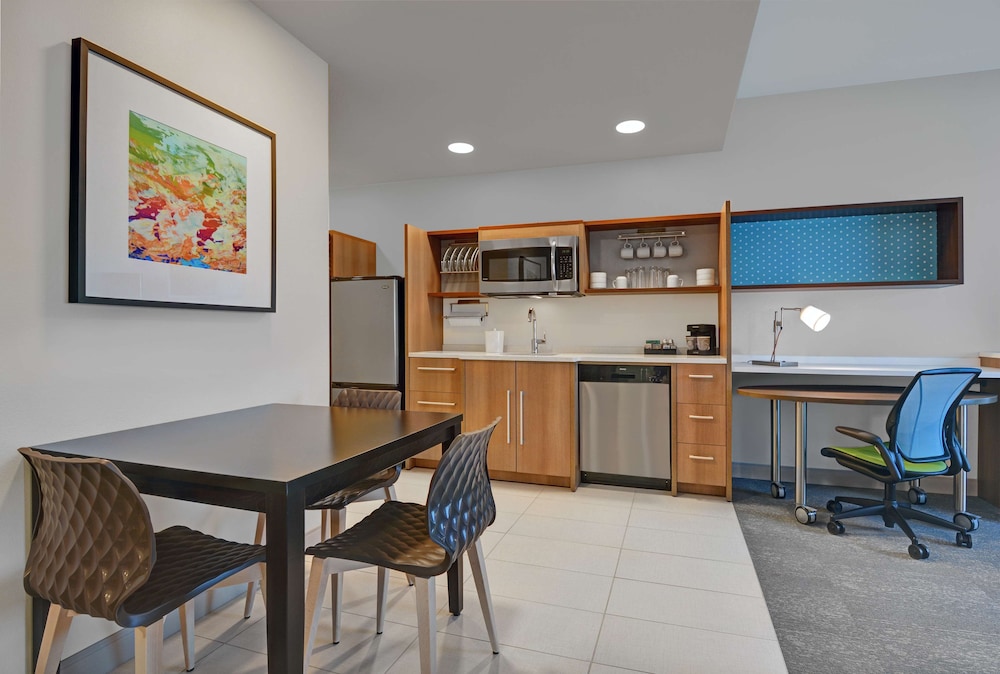 Suite, 1 King Bed, Accessible (Mobility & Hearing, Roll-in Shower) - Photo 1