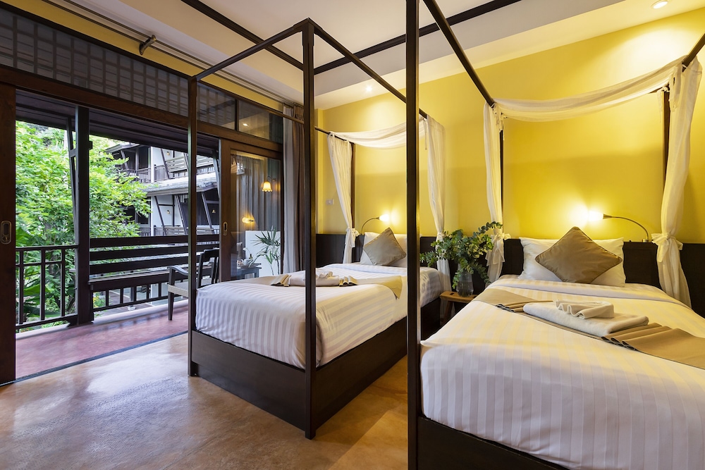 Deluxe Twin Room, 2 Twin Beds, Bathtub photo 3