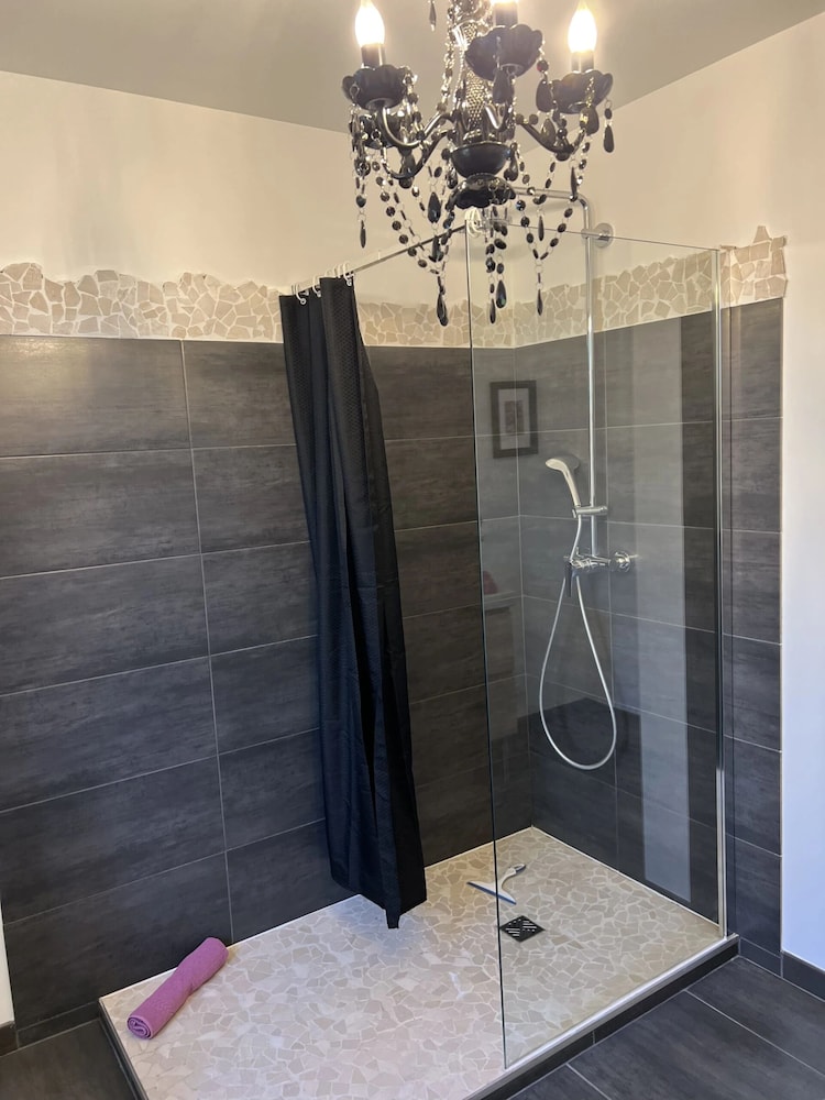 Classic Double Room - Photo 4