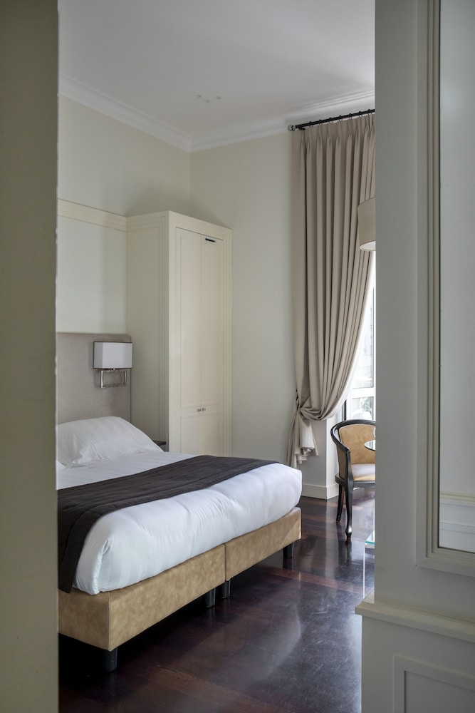 Deluxe Double or Twin Room, City View, Annex Building