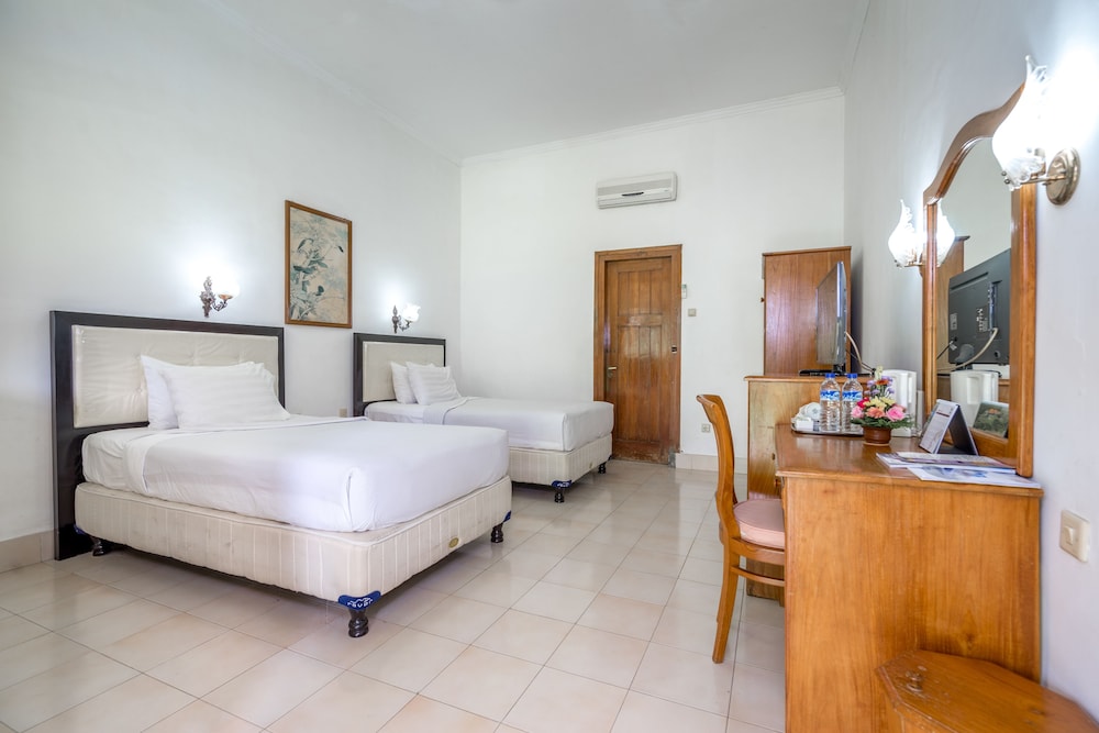 Deluxe Room, Garden View - Photo 1