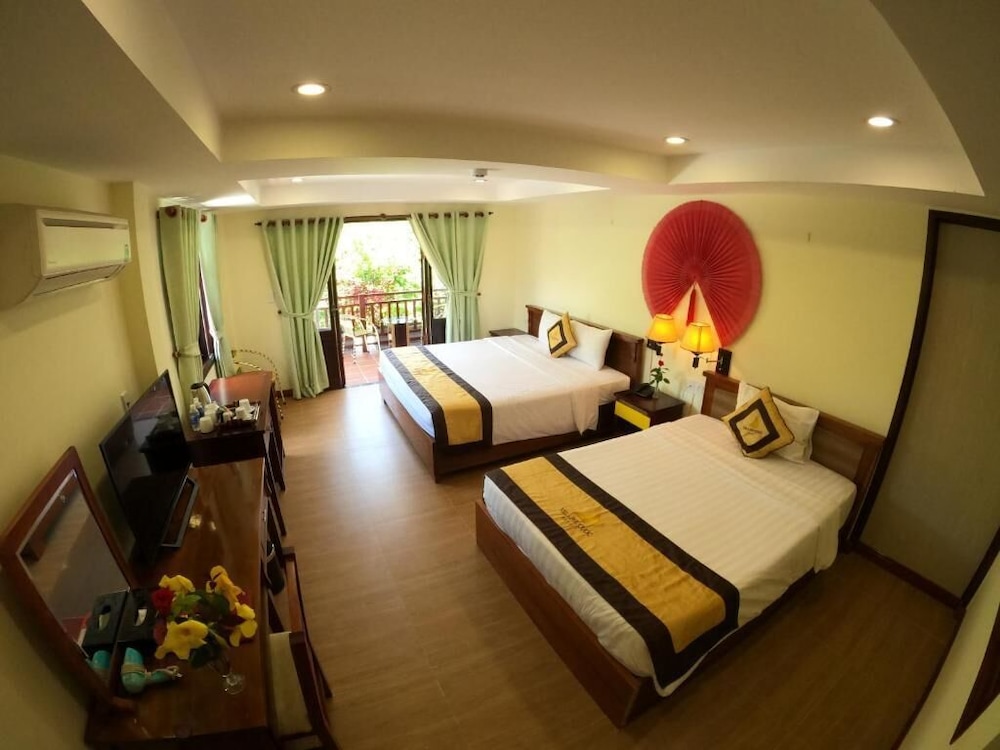 Superior Triple Room