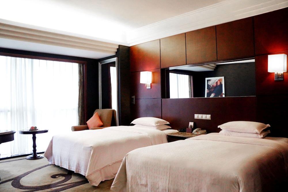 Deluxe Room, 2 Double Beds - Photo 4