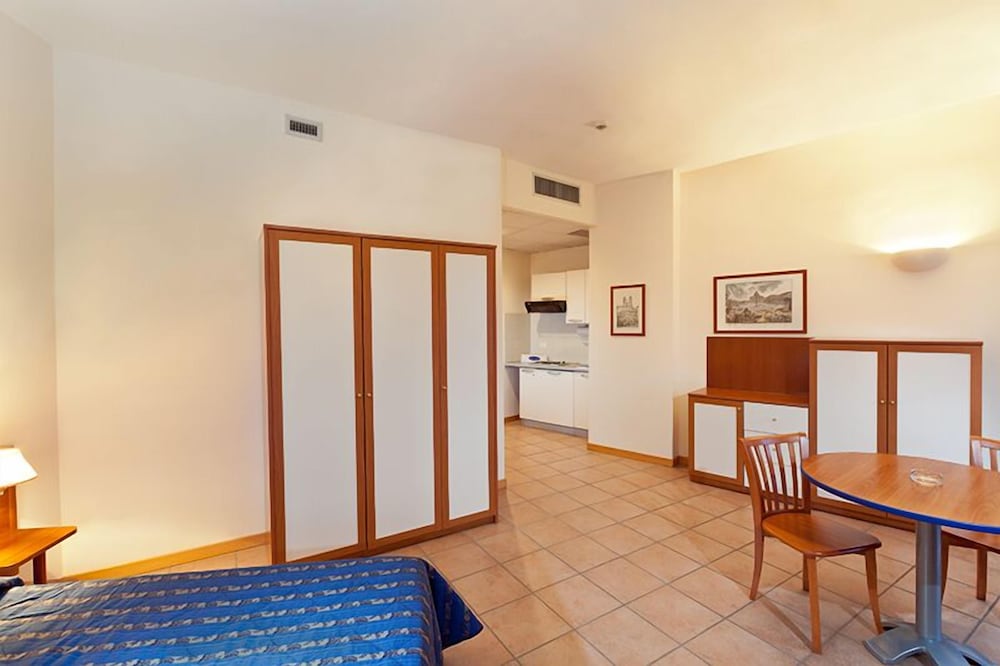 Quadruple Room photo 2