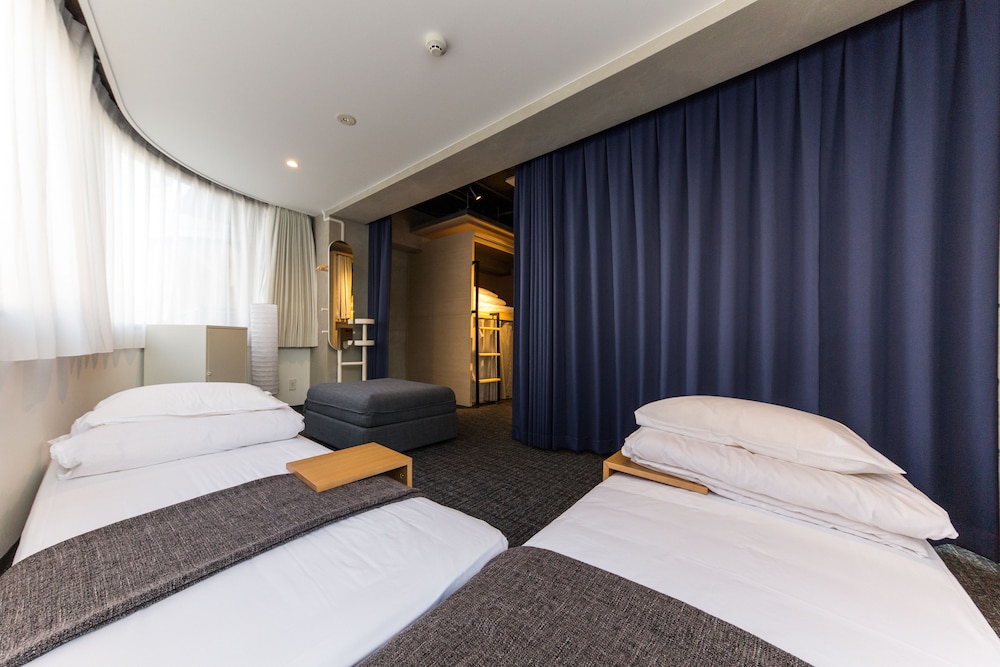 3 person Female only dormitory room(Shared toilet and shower)