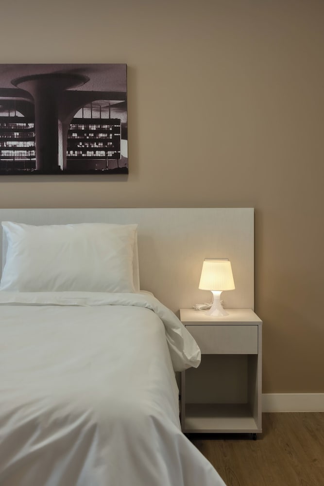 Deluxe Single Room