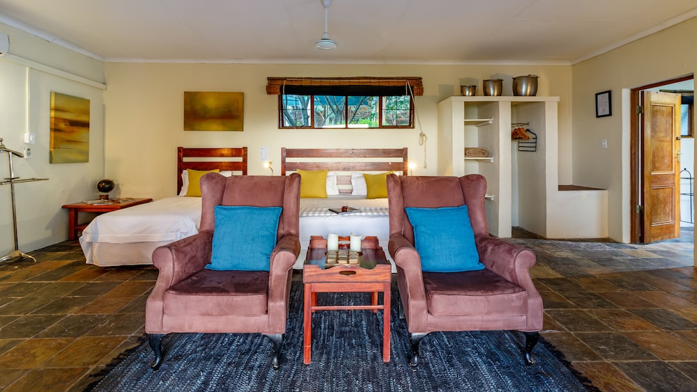 Suite, Garden Area (Triple) photo 2