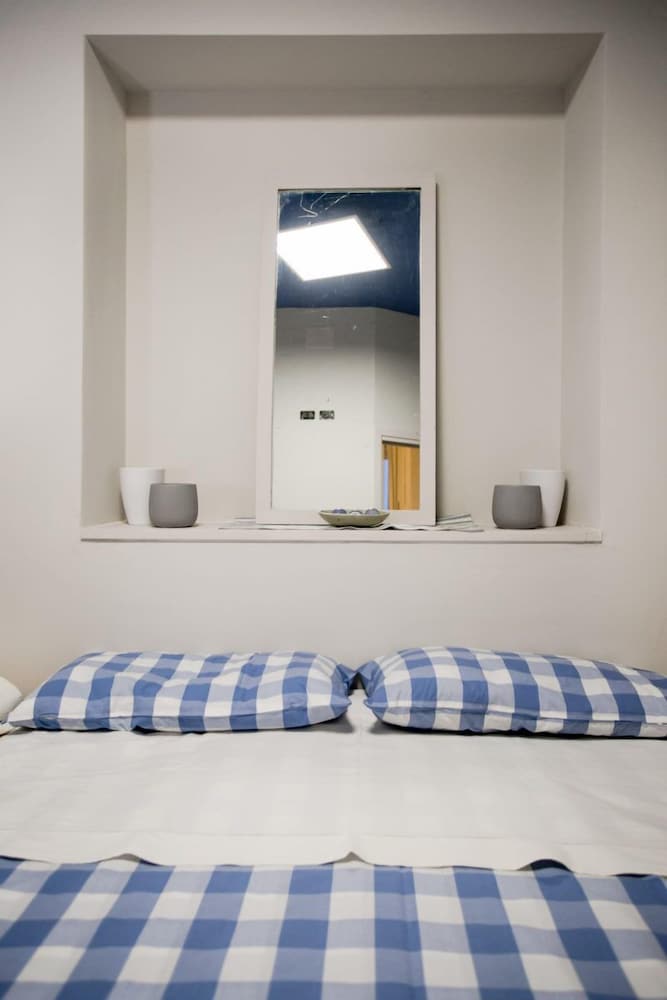 Economy Double Room (Bramafam) photo 3